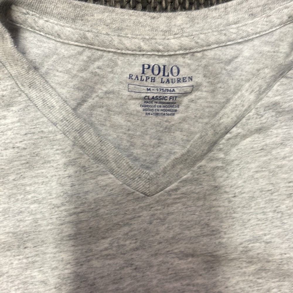 Polo Ralph Lauren Medium T Shirt Gray V Neck - Picture 2 of 2